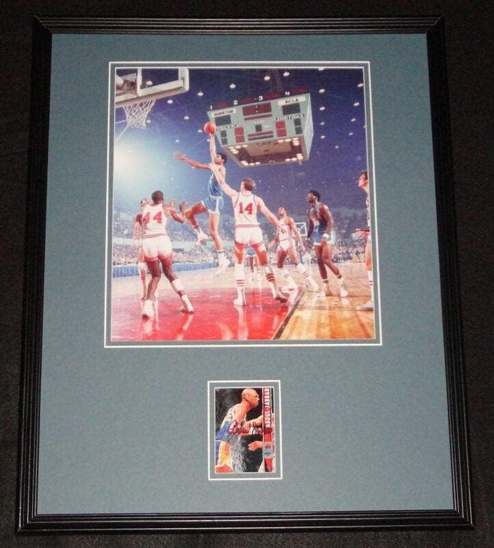KAREEM ABDUL JABBAR UCLA חתום ממוסגר 16x20 תצוגת צילום JSA Lakers - תמונות NBA עם חתימה