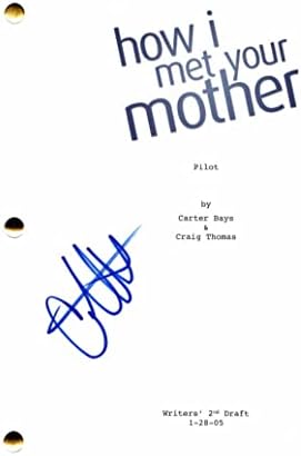 כריסטין מליוטי חתום על חתימה כיצד פגשתי את תסריט הפיילוט המלא של אמא שלך - שיתוף נדיר מאוד: ג'ייסון סגל, ניל פטריק האריס, קובי סמולדרס,