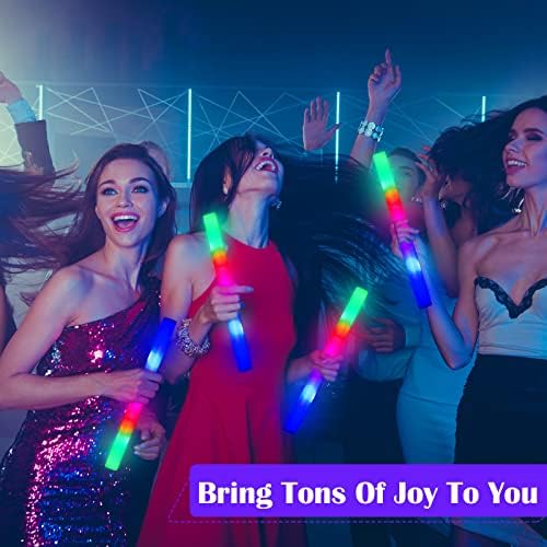 מקלות קצף בהירים מקלות קצף LED זוהר עם 3 מצבים צבעוניים מקצף מהבהב מקלות אור זוהרים באספקת מסיבות כהות למסיבות, חתונה, קונצרט ואירוע