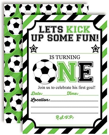 ירוק ושחור בועטים כמה כדורגל מהנה עם הנושא של מסיבת יום הולדת 1 הזמנות למסיבת יום הולדת 1 לבנים, 20 5 x7 מלא קלפים עם עשרים מעטפות לבנות